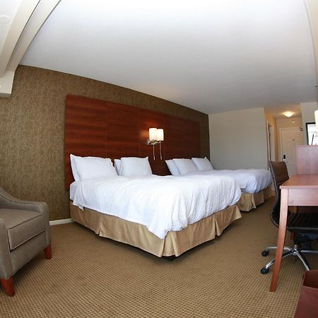 Budget Host Inn & Suites Saint Ignace Exterior foto