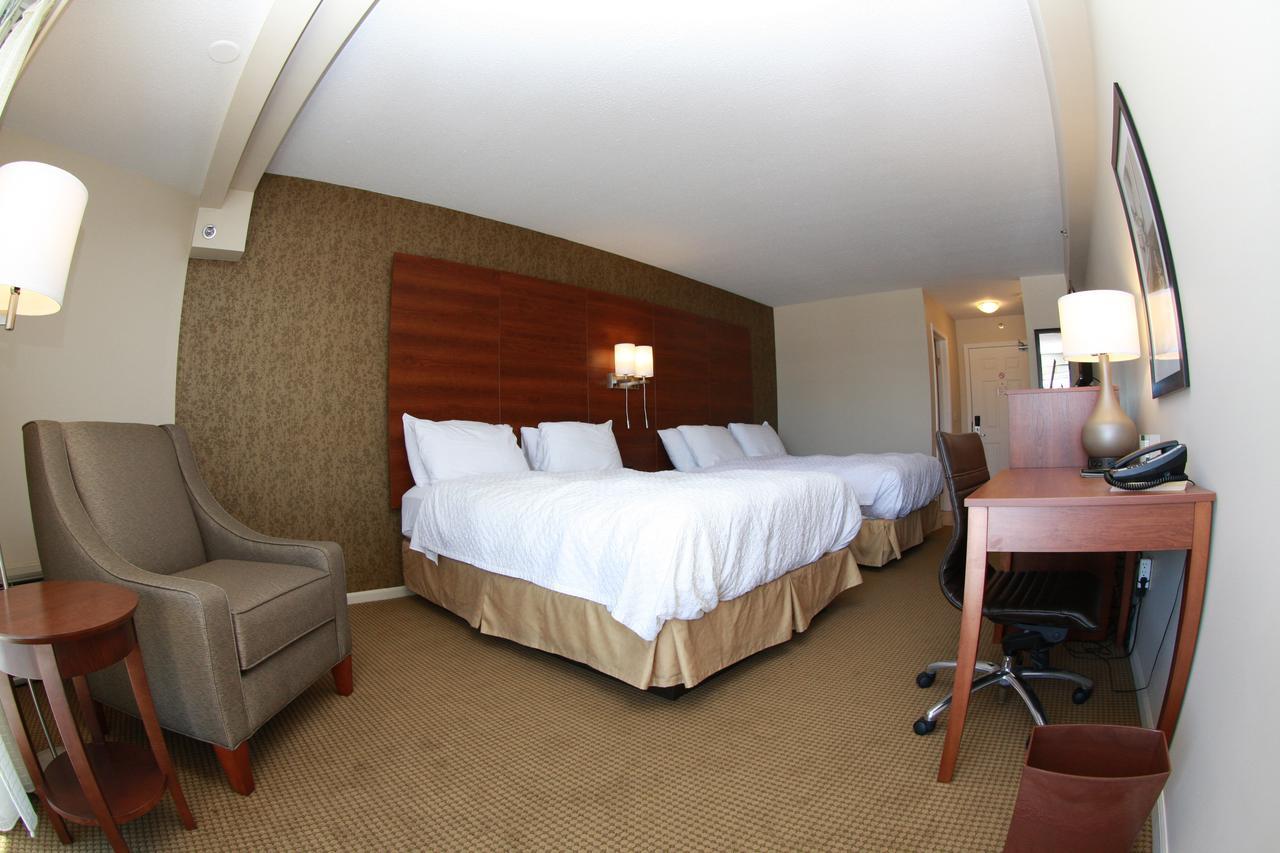 Budget Host Inn & Suites Saint Ignace Exterior foto